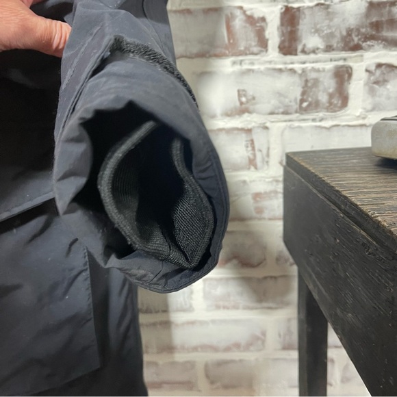 Lands' End Black Ski & Snow Jacket Weather-Resistant large tall 14-16 - Picture 4 of 7